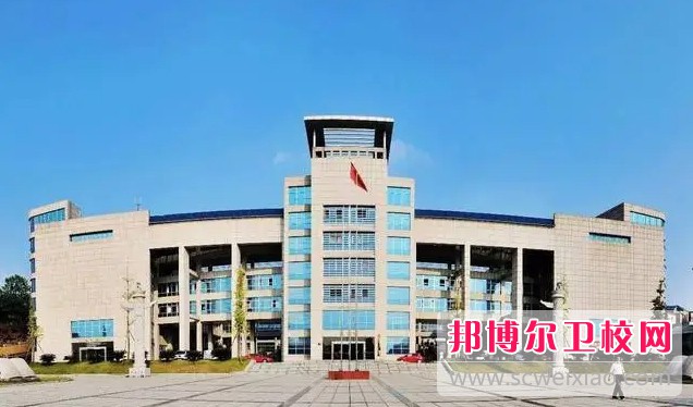 湖南2024年讀護理學校多少錢